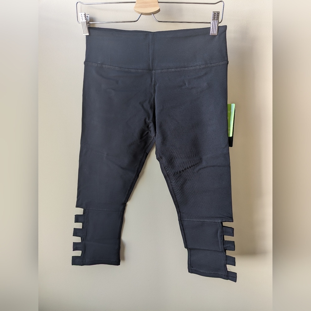 Glyder Ninja Crop Leggings size small, black